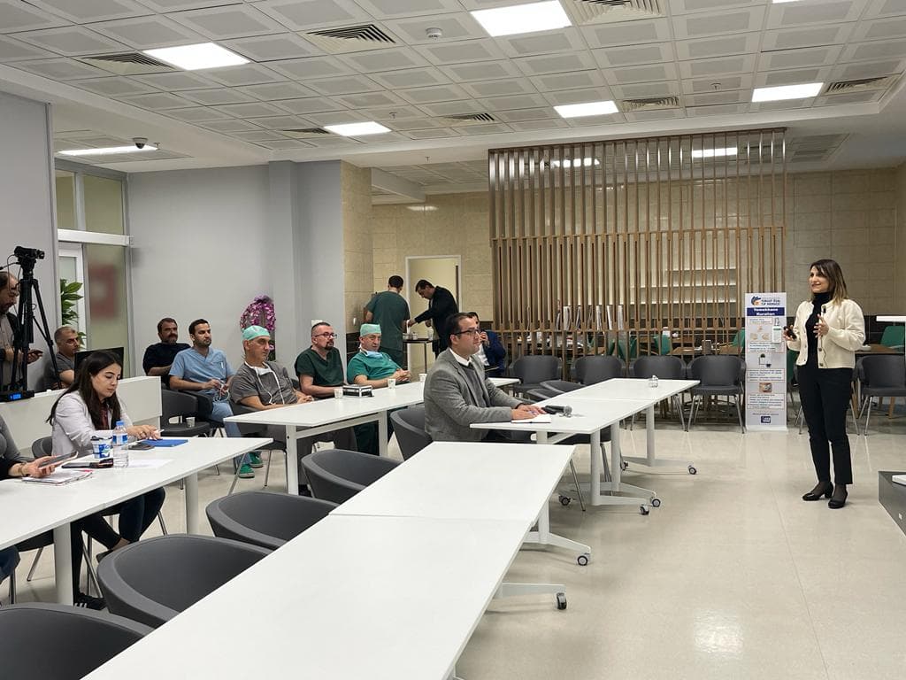 Post-Transplant Viral İnfeksiyonların Yönetimi Konulu Seminre Gerçekleştirildi