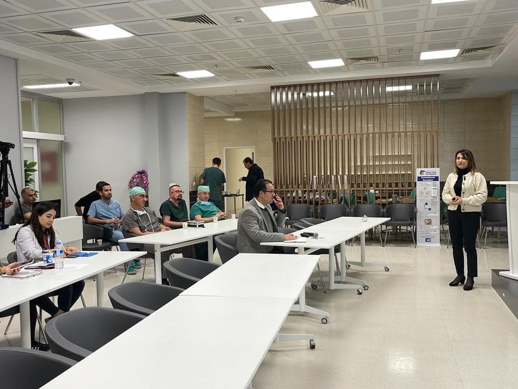Post-Transplant Viral İnfeksiyonların Yönetimi Konulu Seminre Gerçekleştirildi